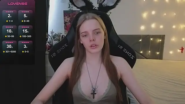 Luna Navy online show from January 2026 07:35:02 AM