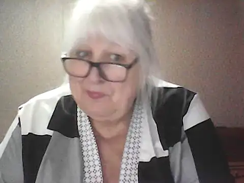 Snapshot of Alexia64231 chatting on April 2026 02:08:01 PM Alexia64231 online show from April 2026 02:08:01 PM