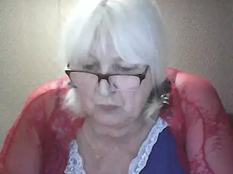 Snapshot of Alexia64231 chatting on May 2026 02:44:02 PM Alexia64231 online show from May 2026 02:44:02 PM