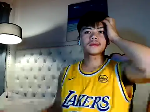 hot emman online show from March 2026 12:50:02 PM