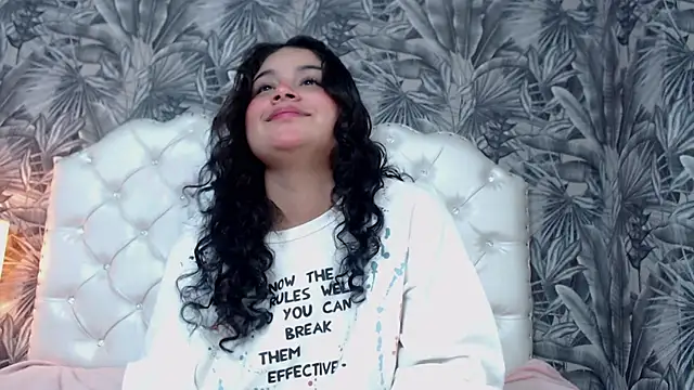 RylieRoss online show from October 2025 01:21:01 PM