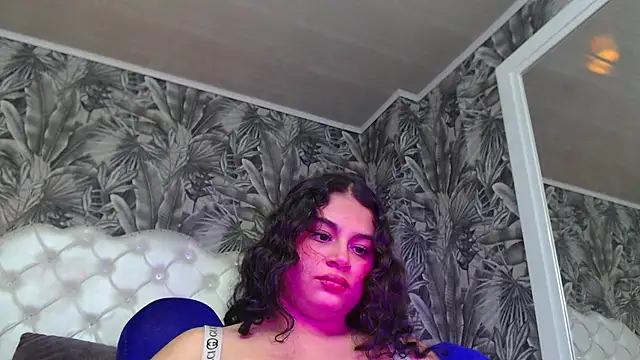 RylieRoss online show from November 2025 11:55:02 AM