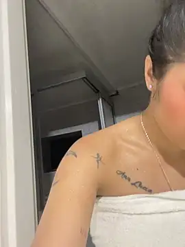 LuluMonroe Eup online show from February 2026 03:24:02 AM