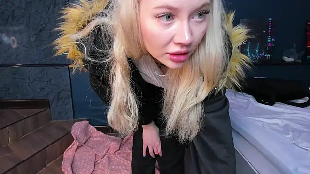 Lillie Berry online show from April 2026 04:33:02 AM