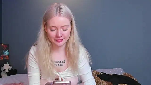 Lillie Berry online show from April 2026 04:50:02 AM