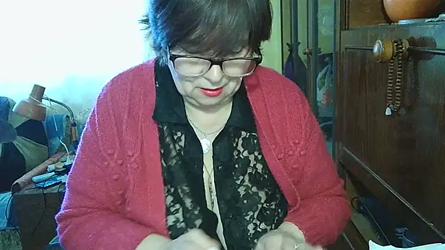 Snapshot of VeronicaGold511 chatting on February 2026 11:14:02 AM VeronicaGold511 online show from February 2026 11:14:02 AM