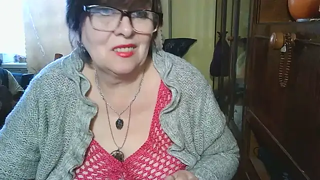 Snapshot of VeronicaGold511 chatting on February 2026 10:14:02 AM VeronicaGold511 online show from February 2026 10:14:02 AM