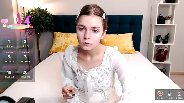 Enrujuvu Vanpaia online show from September 2025 10:03:02 PM