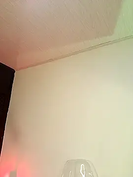 Snapshot of VioletaBliss1 chatting on September 2025 12:05:01 PM VioletaBliss1 online show from September 2025 12:05:01 PM