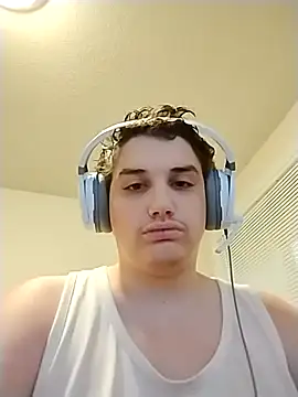 Breyyyyyyyy online show from October 2025 04:58:01 PM