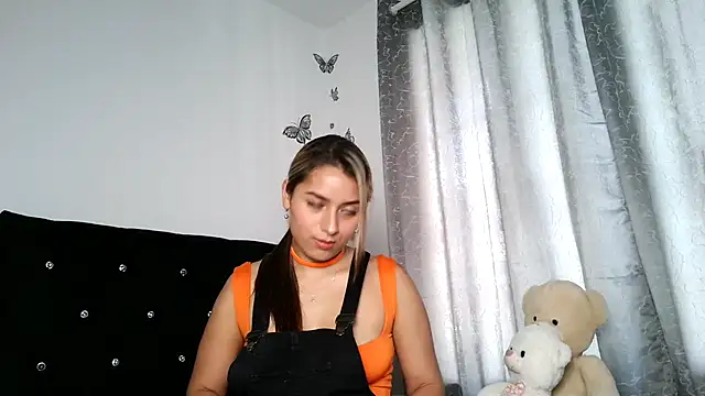 abella-lemus online show from November 2025 03:01:02 PM