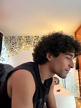 Snapshot of Oliver_11Ed chatting on January 2026 10:02:02 PM Oliver 11Ed online show from January 2026 10:02:02 PM