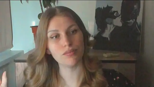 JuliaMuuun online show from March 2026 09:18:02 PM