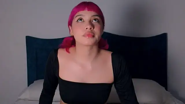 angelinhaaa online show from December 2025 02:41:02 AM