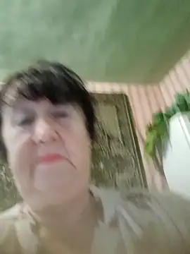 CrystalLime6411 online show from October 2025 01:32:02 PM