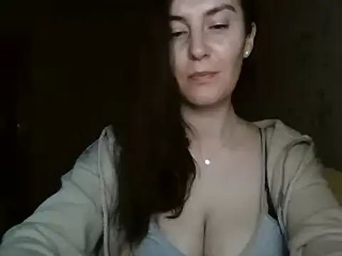 KatalinaQE online show from October 2025 06:14:02 AM