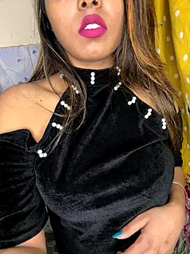 sexy-sukriti online show from December 2025 05:30:01 PM