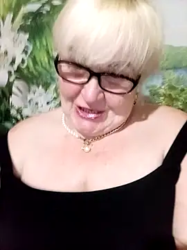 VioletSweet5566 online show from June 2026 05:26:01 PM