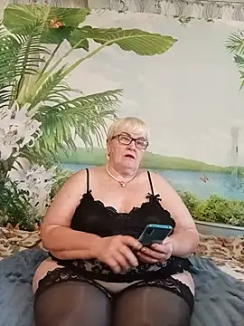 Snapshot of VioletSweet5566 chatting on July 2026 06:15:01 AM VioletSweet5566 online show from July 2026 06:15:01 AM