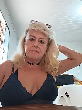 Belladama61 online show from May 2026 11:27:02 AM