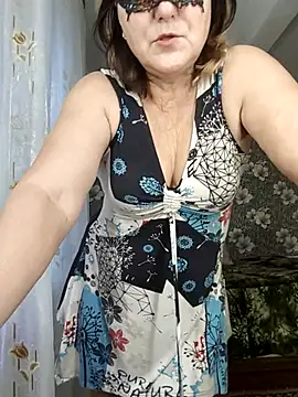 AliceGold5231 online show from October 2025 05:43:02 AM