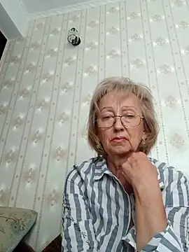 AlikaSwan5821 online show from September 2025 12:48:01 PM