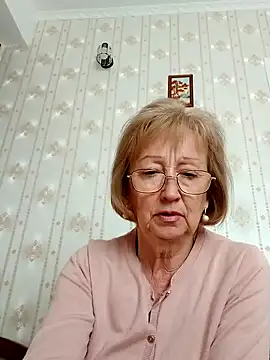 AlikaSwan5821 online show from September 2025 01:05:02 PM