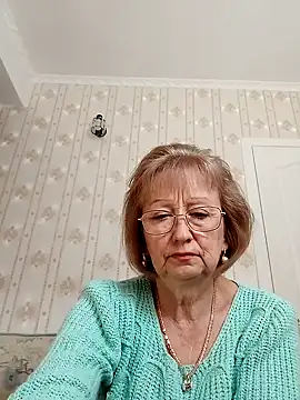 AlikaSwan5821 online show from October 2025 12:28:01 PM