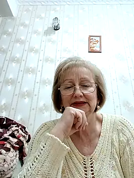 AlikaSwan5821 online show from December 2025 08:13:01 PM