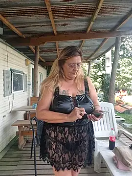 Misspapillon1840 online show from September 2025 11:04:01 AM