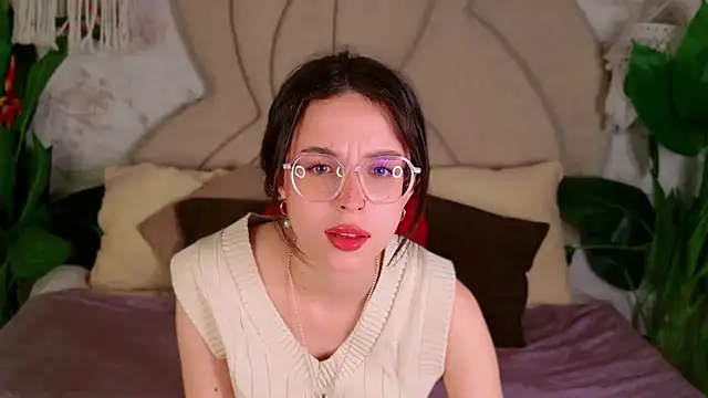 Snapshot of LANA_MILANO chatting on September 2025 04:12:01 PM LANA MILANO online show from September 2025 04:12:01 PM