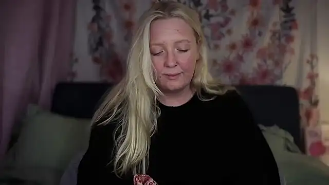 Snapshot of Daisyxoxo_ chatting on February 2026 09:18:01 PM Daisyxoxo online show from February 2026 09:18:01 PM