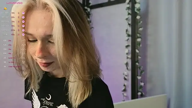 MiSeki online show from October 2025 07:54:02 PM