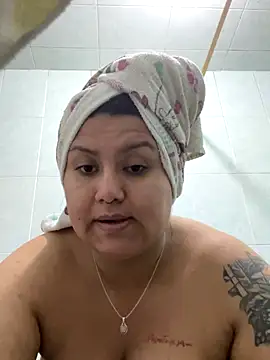 naomy26 online show from November 2025 07:24:01 PM