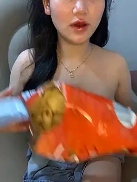 Snapshot of Samcutes chatting on September 2025 06:15:02 AM Samcutes online show from September 2025 06:15:02 AM