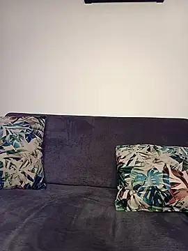 Enzo-wolf33 online show from October 2025 11:47:01 PM