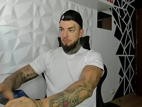 Chrisjordan66 online show from October 2025 08:00:02 AM