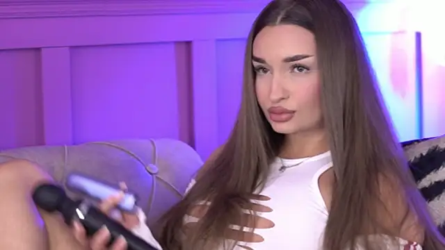 MillaSerene online show from October 2025 08:12:01 AM