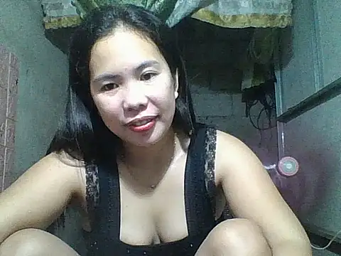 Snapshot of pinaysinglemommm chatting on February 2026 11:01:01 PM pinaysinglemommm online show from February 2026 11:01:01 PM