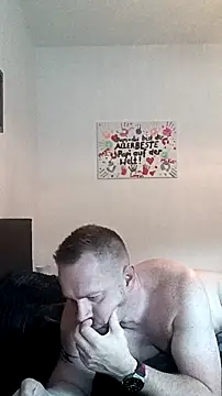 HotMichiSG online show from November 2025 08:06:01 AM