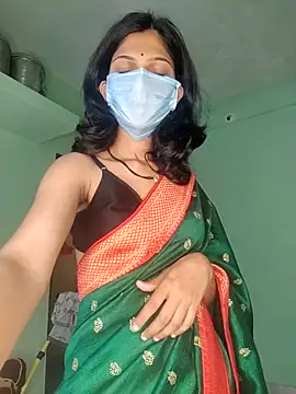 Shivani2002 online show from February 2026 02:41:01 AM