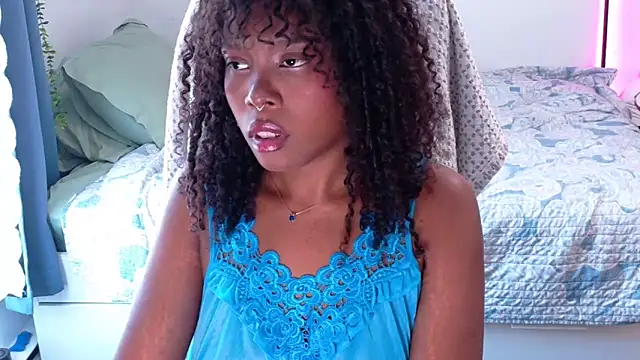 SparklingSoleil online show from June 2026 05:36:02 PM