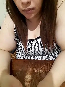 Snapshot of Madam-bezoul- chatting on March 2026 07:38:01 PM Madam-bezoul- online show from March 2026 07:38:01 PM