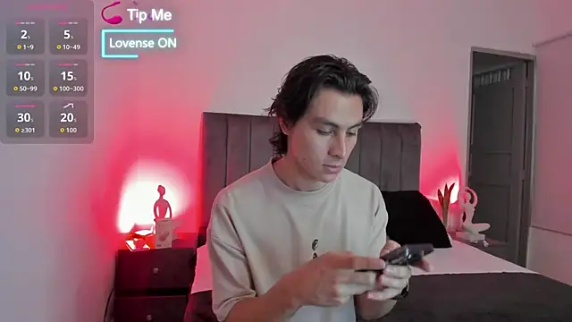 AlexanderHall online show from September 2025 07:57:02 PM