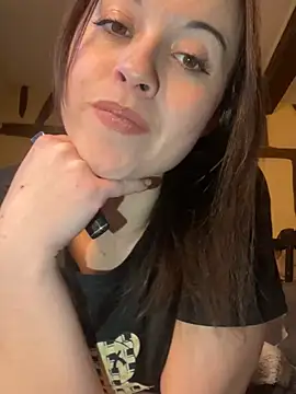 Snapshot of Toto-pika chatting on February 2026 01:04:01 PM Toto-pika online show from February 2026 01:04:01 PM