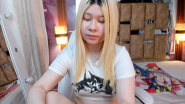 Melody Lolii online show from December 2025 06:16:01 PM