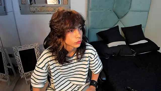 Dereck Manson online show from November 2025 11:31:01 AM