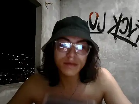 Snapshot of dirty_model chatting on May 2026 03:02:02 AM dirty model online show from May 2026 03:02:02 AM