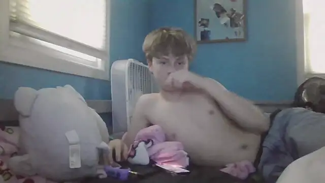 Liam axel35 online show from September 2025 08:01:02 PM