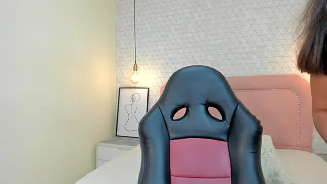 MELISSAROUGE online show from February 2026 12:59:02 PM